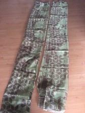 2 Gardinenschals, Vorhänge mit Ösen, braun/grün gemustert modern 