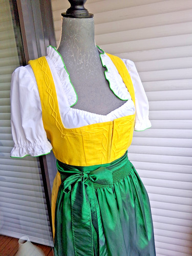 Leinen dirndl lang von - dirndl, wenger