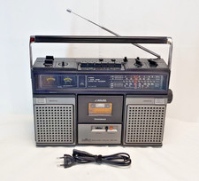  Radio-Cassetten-Recorder