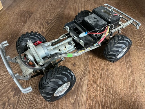Tamiya toyota bruiser - toyota, chassis