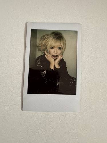 Cheki iza razor - cheki, visual