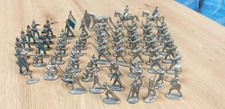 Konvolut 70 alte Zinnsoldaten. 1 Weltkrieg. Soldaten, Reiter. Ca. 1,3 kg.