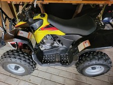Kinder Quad Susuki Quadsport LTZ-90  Hubraum = 90m³ / Leistung = 4,40KW