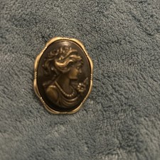 Brosche Kamee Relief