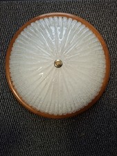Deckenlampe mit Holzrand und