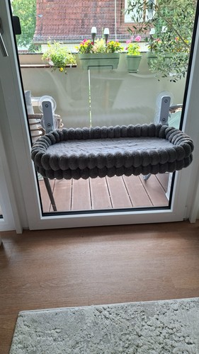 Katzen fensterliege mit - katzen-fensterliege,