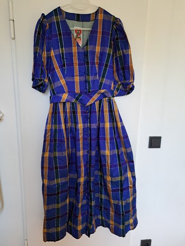 Dirndl aus wildseide - aus,