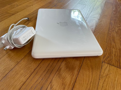 Apple macbook mc207b a1342 - apple, mc207b/a