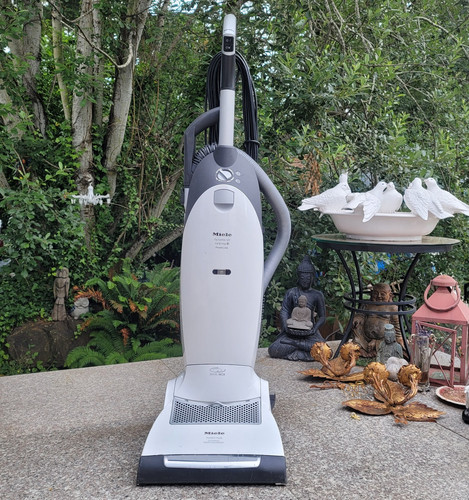 Miele dynamic cat - u1, &