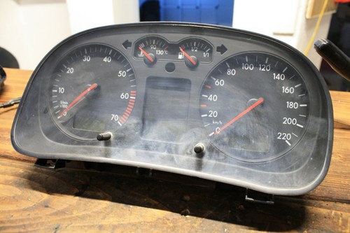 Golf 4 kombiinstrument - vw,