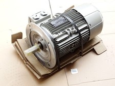 Siemens Getriebemotor 1AV3104B 1LE1003-1AB43-4FA4 2.2kW 1465min-1 Unbenutzt 