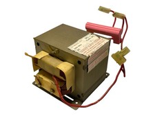 Hochspannungstransformator