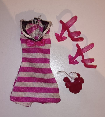 Mattel monster high draculaura - monster,