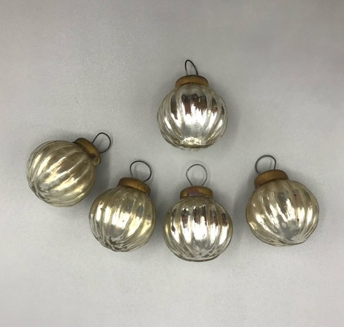 Sehr kleine schöne christbaum - kleine,