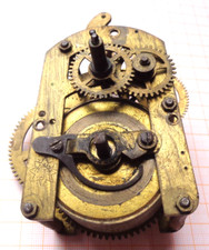 Antikes Werk für Wanduhr defekt Feder gebrochen für Teile zum Basteln W 3