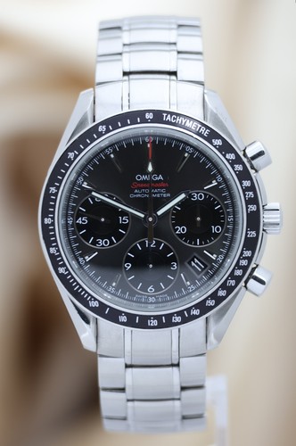 Omega speedmaster date 40mm - speedmaster,