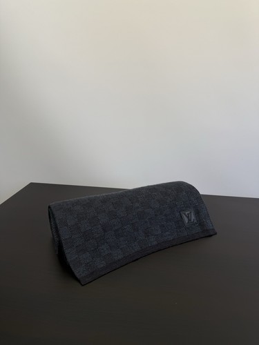 Louis vuitton petit damier - louis,