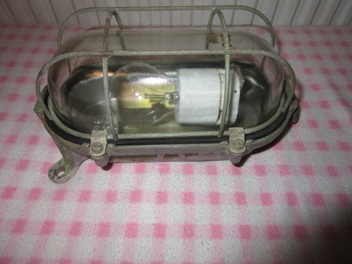 Alte bunkerlampe kellerlampe - bunkerlampe,