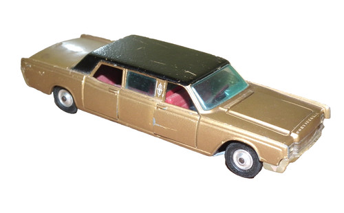 Corgi toys lincoln continental - toys,