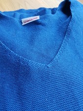 Blauer BW/Leinen-Pullover