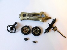 9) SCHUCO, ein kleines Ersatzteil Konvolut für Fahrzeuge aus den 1930er Jahren