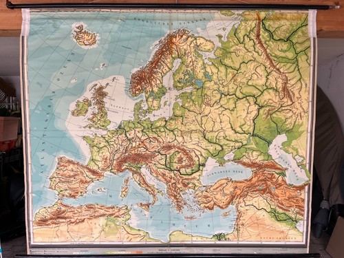 Vintage schulwandkarte europa - vintage,