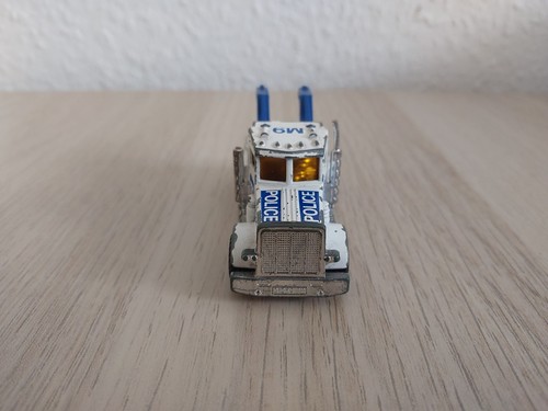 Matchbox peterbilt police - peterbilt,