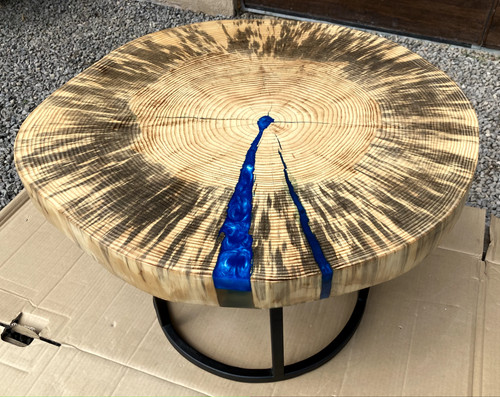 Couchtisch aus massivem holz