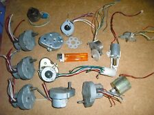 diverse Elektromotoren bis 12Volt mit Spindel Getriebe etc. ungeprüft 