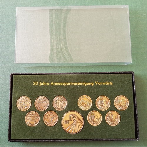 Ddr ehrengeschenk medaillen - -,