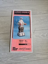 Lost In Space, Lunar Models