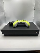 Microsoft Xbox One x 1TB Schwarz mit 1 Controller