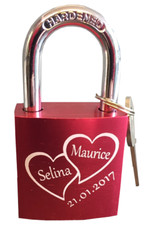 Liebesschloss mit Gravur