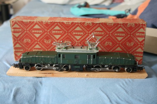 Märklin krokodil 3015 - ho,