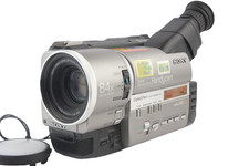 SONY CCD-TR3200E PAL Video Hi8 XR Camcorder Handycam Hi-Fi Stereo "TOP-Zustand"