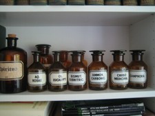 10 antike Apothekerflaschen, Stopfenflaschen,