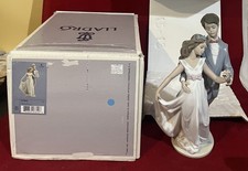 ROMANTIC LLADRO #7642 " NOW