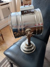 design stehlampe, tischlampe Stil alter Filmstrahler