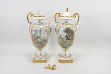 Q15L06- 2 Sevres Porzellan Deckelvasen Amphoren gemarkt signiert Garnier