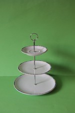 zauberhafte dreistöckige