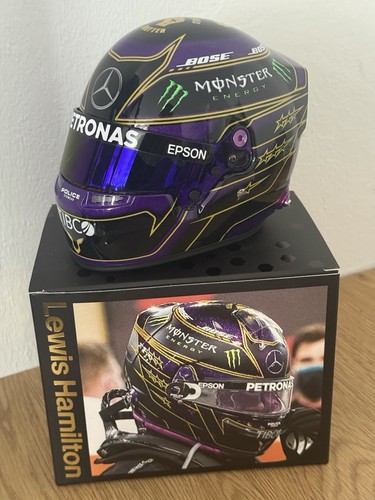 Lewis hamilton helm abu - helm,
