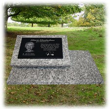 Granit Grabstein Grabplatte Grabmal Gedenkstein Foto+Text Gravur 60x40 cm  gg42s