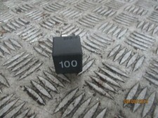 RELAIS MANUELL SCHWARZ AUDI