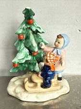 Goebel Kinderland Figurine