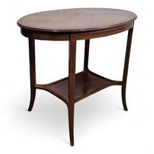 Antiker ovaler Beistelltisch