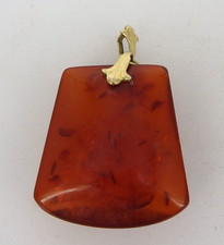 Anhänger brauner Bernstein