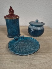 Dekoartikel aus Epoxidharz , Zwei Dosen und Einem Kleinen Dekoteller