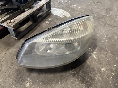 Renault scenic xenon - 2,