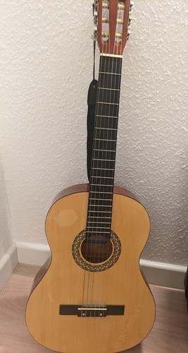 Gitarre mit stimmgerät - gitarre,