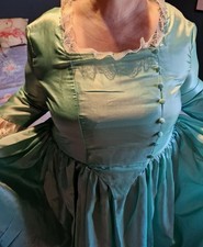 Mintfarbenes Gouvernante